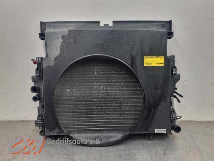 Radiateur d'un Mercedes Vito, Autos : Pièces & Accessoires, Climatisation & Chauffage, Mercedes-Benz, Utilisé, 3 mois de garantie