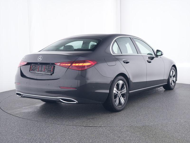 Mercedes-Benz C-klasse 180 Berline Luxury Line | Smartphone, 4 deurs, Zwart, 4 cilinders, Bedrijf