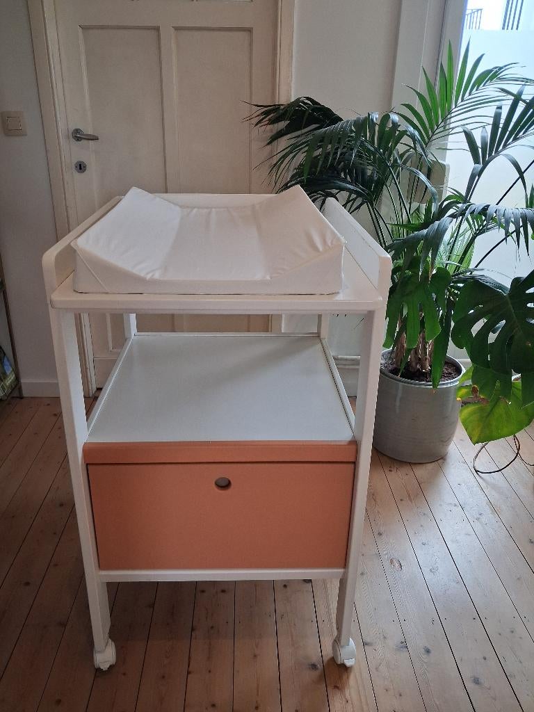 Verzorgingstafel, Kinderen en Baby's, Kinderkamer | Commodes en Kasten, Ophalen, Gebruikt, Minder dan 75 cm, 70 cm of meer