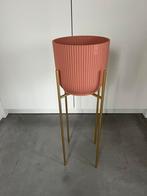 Bloempot op staander, Enlèvement, Utilisé