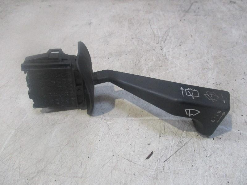 COMMODO ESSUIE-GLACE Opel Kadett E (01-1970/-) (090-243-395), Utilisé, Opel