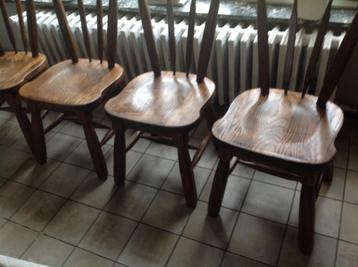4 stoelen beschikbaar voor biedingen