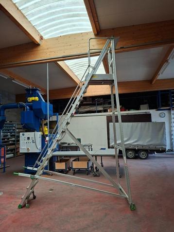 Escabeau de rayonnage  PECTY  ECH03 beschikbaar voor biedingen