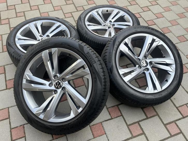 Volkswagen tigiuan velgen 19inch velgen + zomerbanden, Auto-onderdelen, Banden en Velgen, Banden en Velgen, Zomerbanden, Ophalen