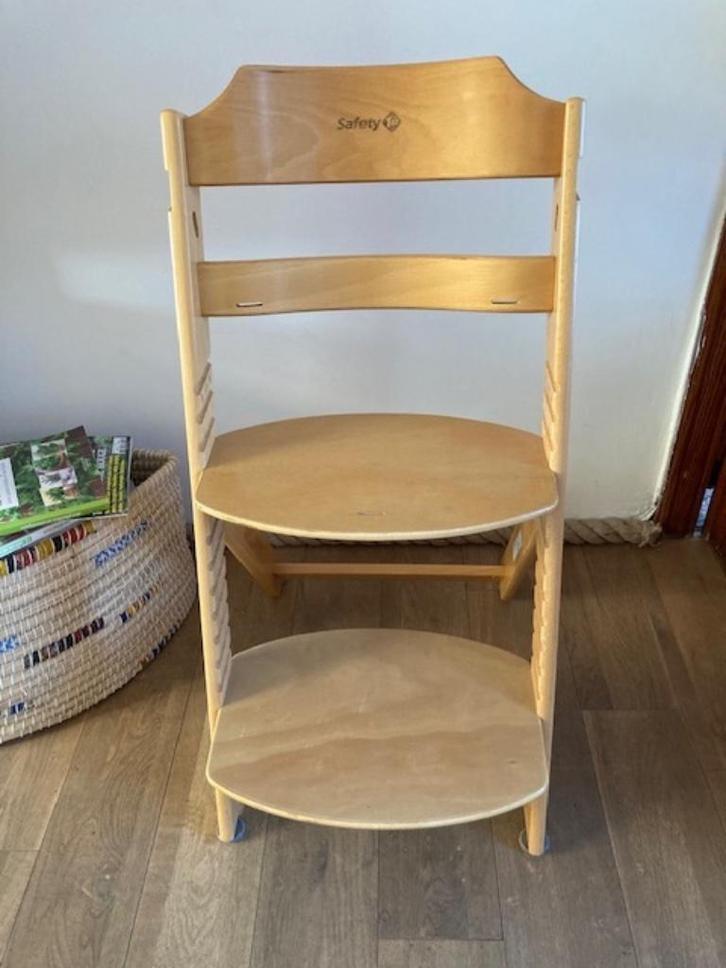 Chaise haute bébé/enfant - Safety First Timba, Kinderen en Baby's, Kinderstoelen, Zo goed als nieuw, Meegroeistoel, Afneembaar eetblad