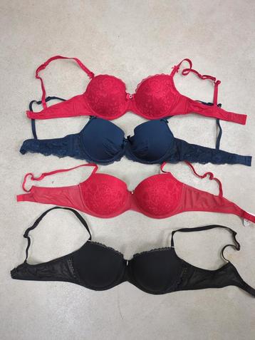 2 BH's Marie Jo, 2 BH's Hunkemöller mt 75B à 80C  beschikbaar voor biedingen