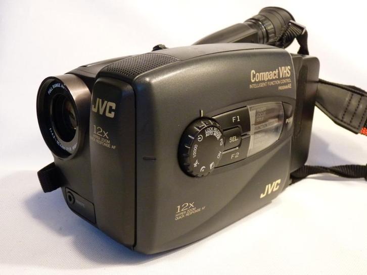 JVC GR-AX210EG VHSC Analoge videocamera, acculader, boekje, Audio, Tv en Foto, Videocamera's Analoog, Camera, VHS-C of SVHS-C
