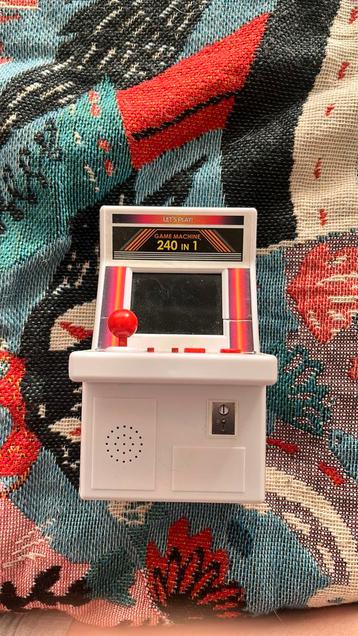 Game machine  beschikbaar voor biedingen