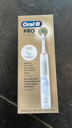 Nieuwe elektrische tandenborstel Oral-B pro series 3, Tandenborstel, Ophalen of Verzenden