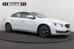 Volvo S60 T3 GEARTRONIC BUSINESS EDITION - LEDER - XENON -, 4 deurs, 1498 cc, 4 cilinders, 0 kg