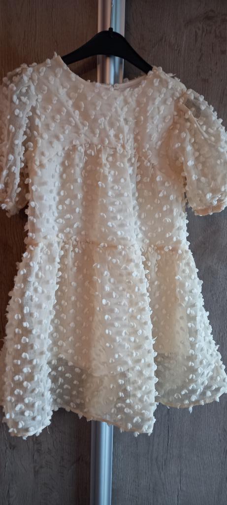 beige huidskleurige jurk zara maat 116, Kinderen en Baby's, Kinderkleding | Maat 116, Zo goed als nieuw, Meisje, Jurk of Rok, Ophalen of Verzenden