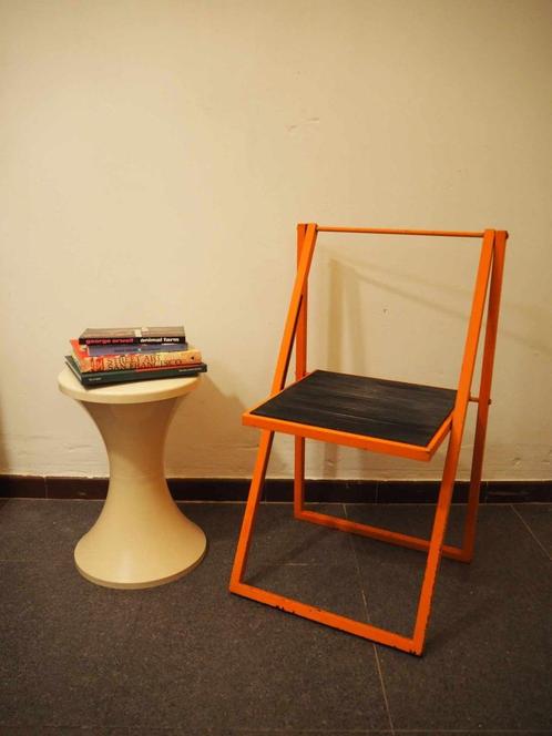 Vintage oranje industriële stoel, 1980's, Antiek en Kunst, Antiek | Meubels | Stoelen en Sofa's, Ophalen