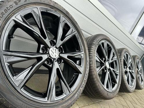 Gereserveerd, Auto-onderdelen, Banden en Velgen, Banden en Velgen, Zomerbanden, 18 inch, 225 mm, Personenwagen, Gebruikt, Ophalen of Verzenden