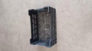 Kisten kratten boxen  beschikbaar voor biedingen