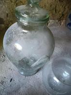 Pots en verre (2), Enlèvement