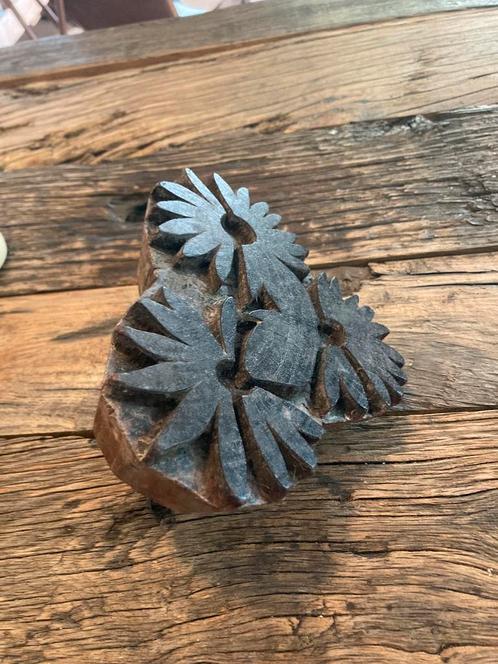 Antique Double Paisley Wood Textile Block, Antiek en Kunst, Antiek | Tapijten, Tafelkleden en Textiel, Ophalen of Verzenden