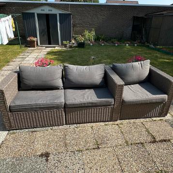 Kleine loungeset le sud beschikbaar voor biedingen