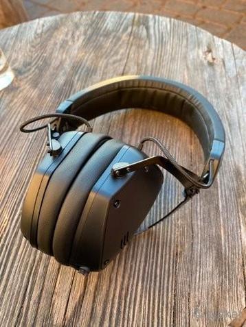 V-Moda M-200 V Moda M200 *NIEUW* beschikbaar voor biedingen