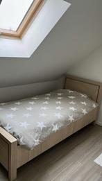 Bed met nieuwe lattenbodem en matras, Huis en Inrichting, Slaapkamer | Bedden, Ophalen, Zo goed als nieuw, Eenpersoons, Modern