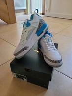 Jordan Spizike Low (GS) wit/universiteit 12800087 37 ½, Ophalen of Verzenden, Nieuw