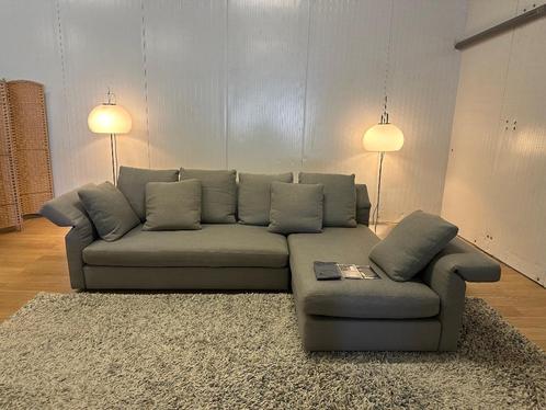 ZGAN Minotti Collar Hoekbank met Bijzettafel - NP: €20.000, Huis en Inrichting, Zetels | Zetels, Zo goed als nieuw, Hoekbank, Driepersoons
