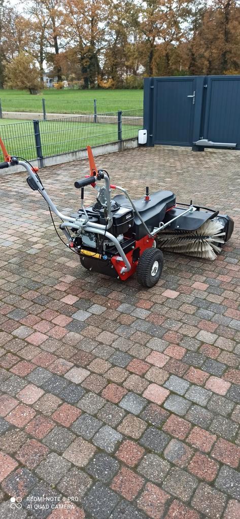 Veeg machine/sneeuw ruimer limpar 102, Tuin en Terras, Veegmachines, Zo goed als nieuw, Ophalen