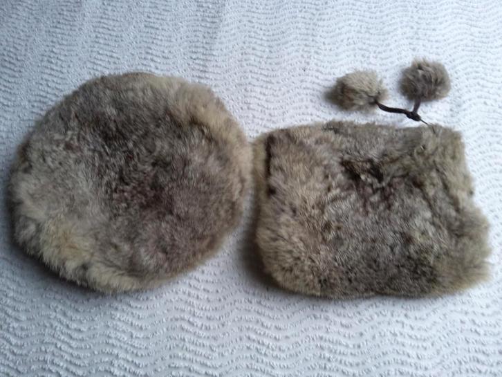 Vintage baret en mof in konijnenbont., Antiek en Kunst, Antiek | Kleding en Textiel, Ophalen of Verzenden