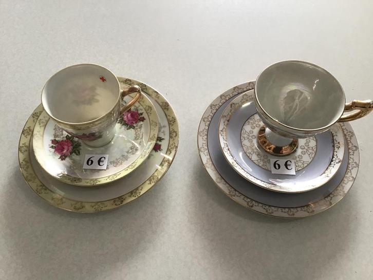 2 antieke Communie serviesjes aan 6 € per setje en meer, Antiek en Kunst, Curiosa en Brocante, Ophalen of Verzenden