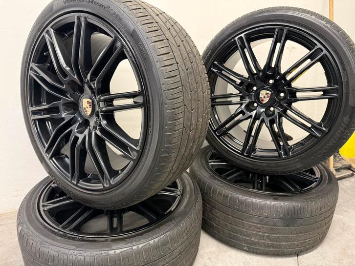 PORSCHE CAYENNE 21 GTS SPORT DESIGN ALUS MET BANDEN, Auto-onderdelen, Banden en Velgen, Banden en Velgen, Zomerbanden, Ophalen