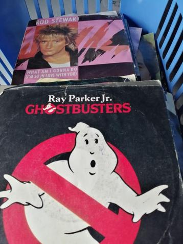 A donner anciens disques 33 T 45 T  78 T beschikbaar voor biedingen