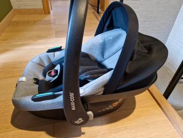 Maxi Cosi CabrioFix S i-Size beschikbaar voor biedingen