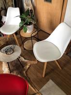 Moderne stoelen, Huis en Inrichting, Stoelen, Twee, Ophalen of Verzenden, Rood