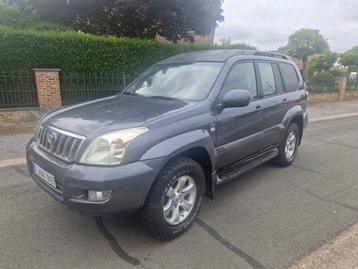 TOYOTA LANDCRUISER 3.0 D4D AUTOMATIQUE 4WD BJ 2004 LONG LIGH, Cuir, Argent ou Gris, Achat, Entreprise