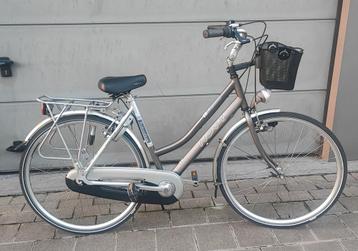 Damesfiets Novy met 4 Nexus versnellingen. beschikbaar voor biedingen