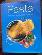 Boek hardcover Pasta klassieke & moderne recepten 380 blz, Ophalen of Verzenden, Zo goed als nieuw, Italië, Hoofdgerechten