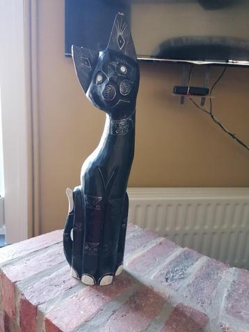 Statue chat en bois