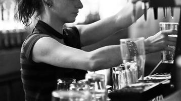 Bar Medewerker (m/v/x) beschikbaar voor biedingen