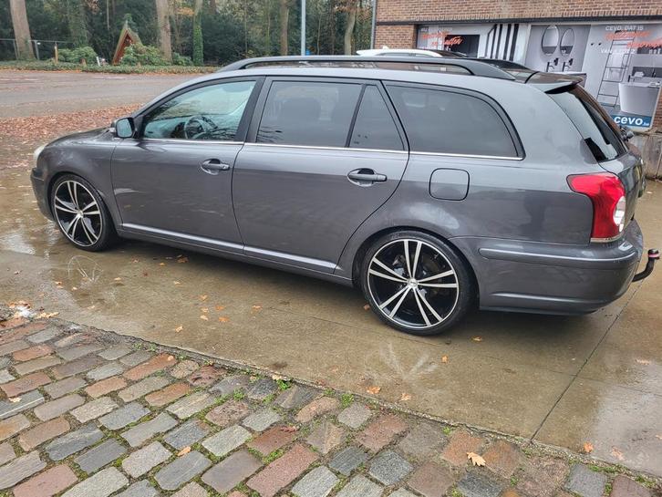 Toyota Avensis 2.0 2007 186000km, Auto's, Toyota, Particulier, Avensis, Airconditioning, Radio, Zetelverwarming, Trekhaak, Diesel