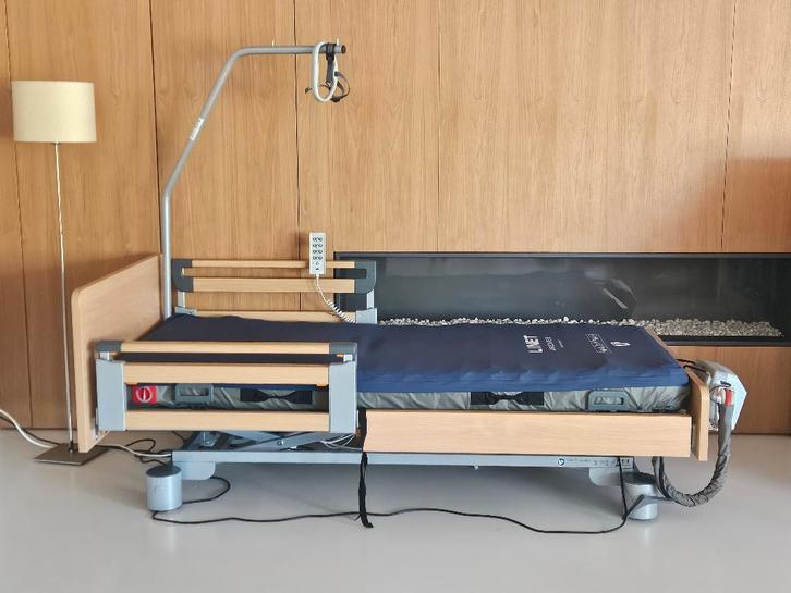 Professioneel eleckrisch bed, Maison & Meubles, Chambre à coucher | Lits, Enlèvement