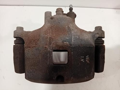 REMKLAUW LINKS VOOR Mitsubishi ASX (01-2010/03-2023), Auto-onderdelen, Remmen en Aandrijving, Mitsubishi, Gebruikt