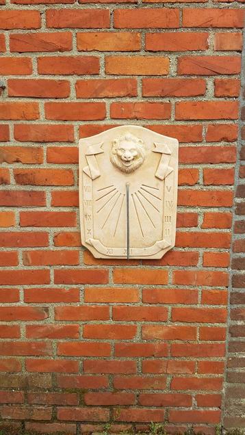 stenen zonnewijzer tuin decoratie, Tuin en Terras, Ophalen, Zo goed als nieuw