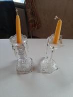 TWEE ANTIEKEN KANDELAARS, Enlèvement, Verre