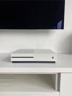 Xbox One S 1TB + Controller + GTA V + Kabels, Games en Spelcomputers, Ophalen of Verzenden, Zo goed als nieuw, Xbox One