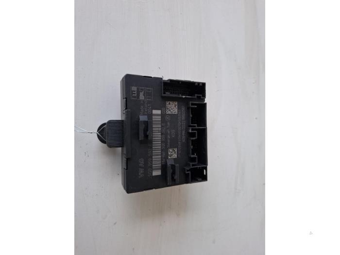 Module verrouillage central des portes d'un Volkswagen Golf, Autos : Pièces & Accessoires, Autres pièces automobiles, Volkswagen