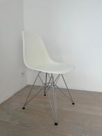 DSR Chair Vitra, Huis en Inrichting, Ophalen, Zo goed als nieuw, Wit, Kunststof