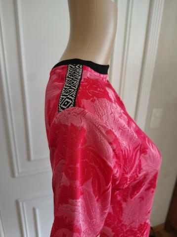 roze jurk met print  beschikbaar voor biedingen