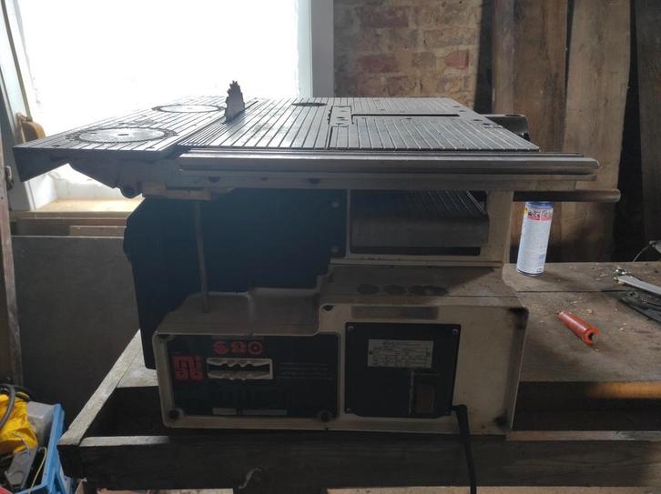 Kleine houtbewerkingsmachine 230v met 5 functies, Bricolage & Construction, Outillage | Fraiseuses, Enlèvement