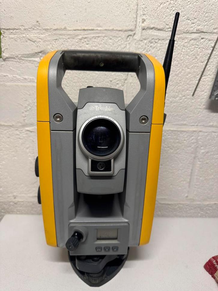 Trimble totaalstation en gps complete set, Doe-het-zelf en Bouw, Meetapparatuur, Zo goed als nieuw, Ophalen