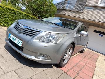 Toyota AVENSIS 1.8 ESSENCE 2010 HANDMATIGE AIRCONDITIONING G beschikbaar voor biedingen
