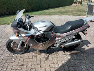 Suzuki gsx750f beschikbaar voor biedingen